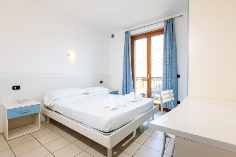 residence-spluga-camera-matrimoniale