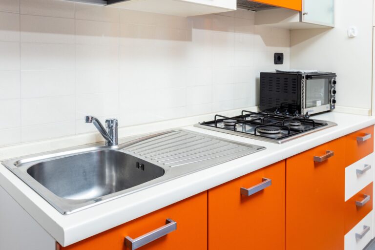 residence-spluga-cucina-attrezzata